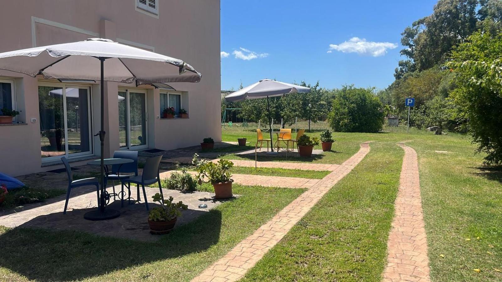 La Maison Di Zia Annina Olbia Exteriör bild
