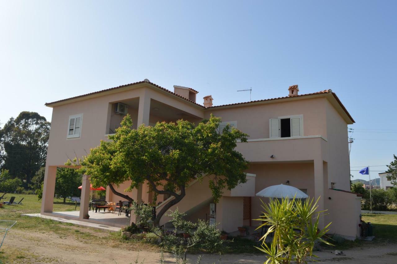 La Maison Di Zia Annina Olbia Exteriör bild