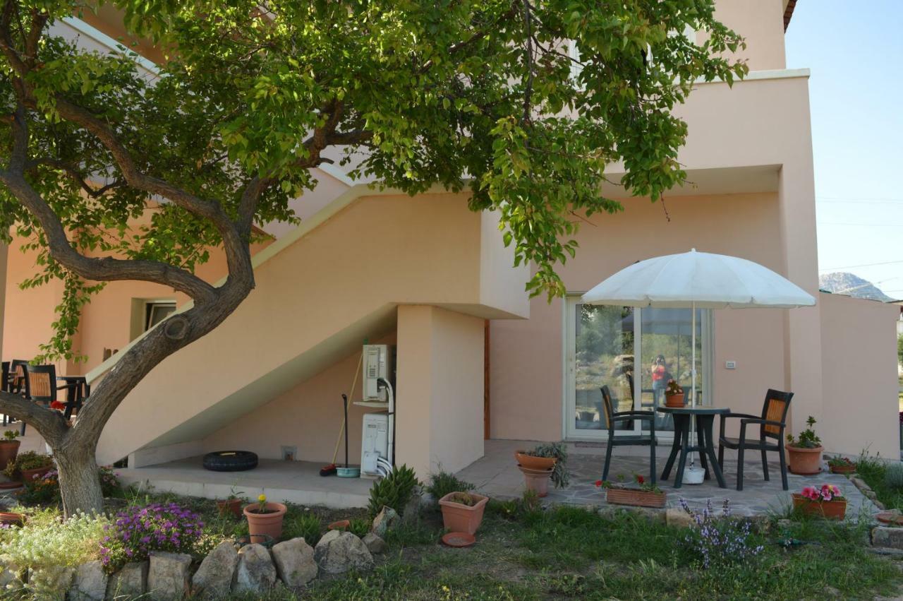 La Maison Di Zia Annina Olbia Exteriör bild